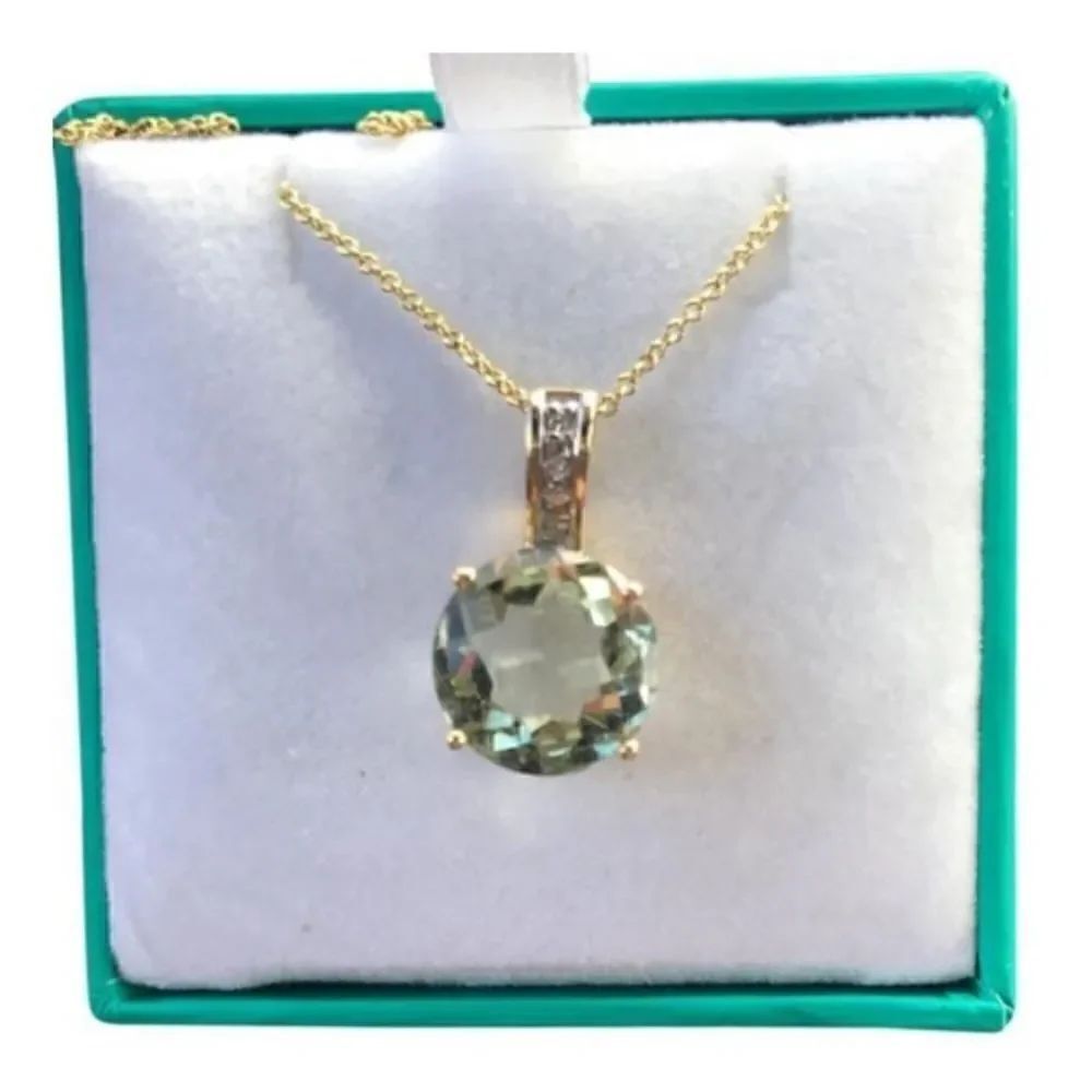 EFFY nwb  14 k gold and topaz necklace